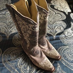 Corral Vintage cowgirl boots